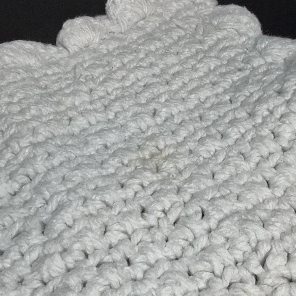 Vintage Handmade Crochet‎ Placemat Rectangular Scalloped Cotton White Table